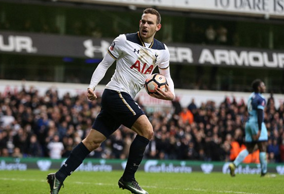 金年会体育风云突变!拜仁慕尼黑窗口期再遭质疑,足总杯版图或变,气氛紧张,数据趋势出现新变化的简单介绍